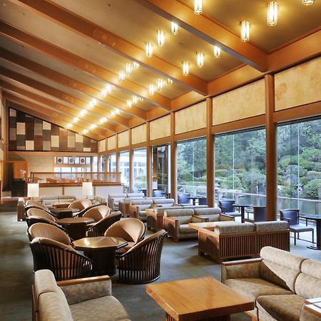 Suimeikan Gero Restaurante foto Interior of the main building