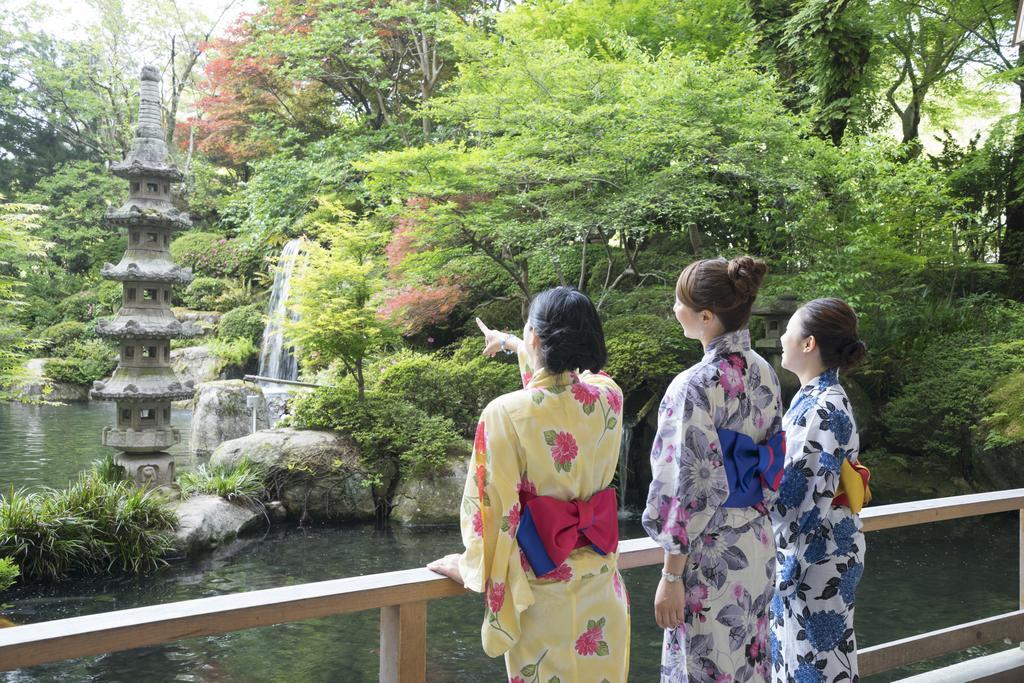 Suimeikan Gero Exterior foto Yukata