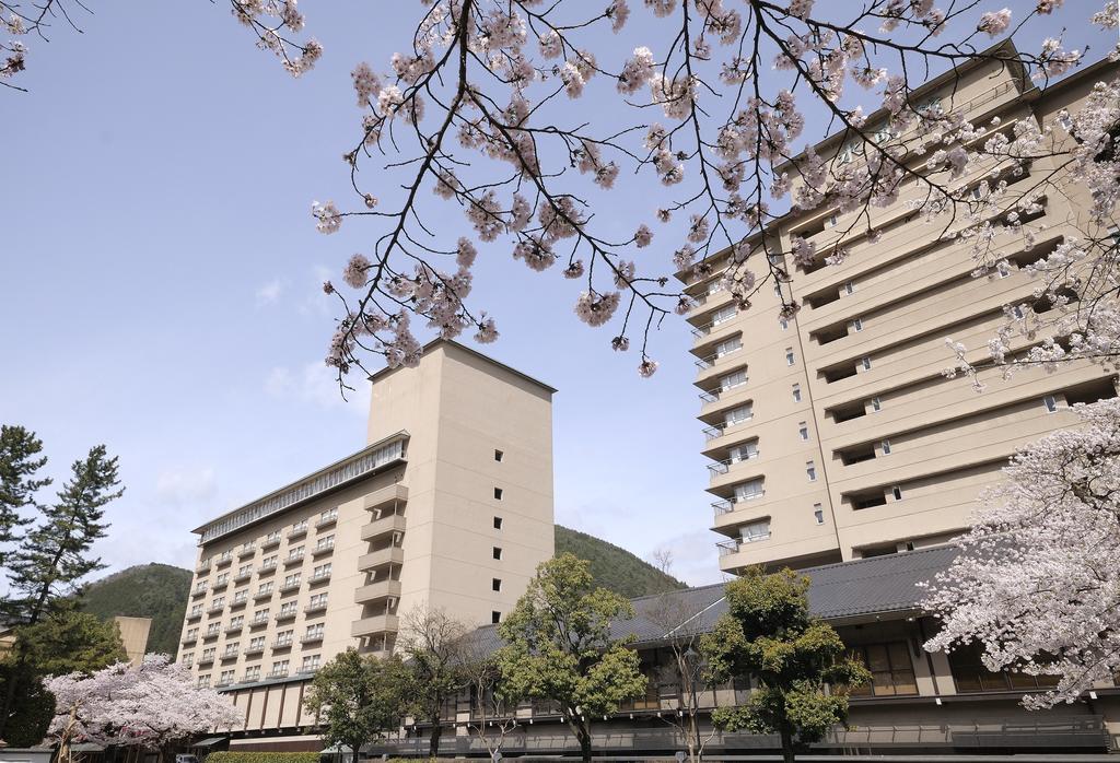 Suimeikan Gero Exterior foto The main campus