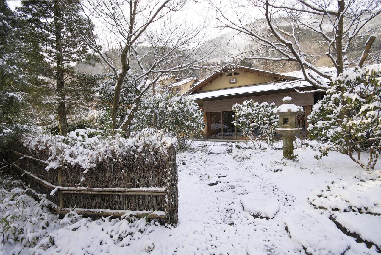 Suimeikan Gero Exterior foto A tea house in Kyoto